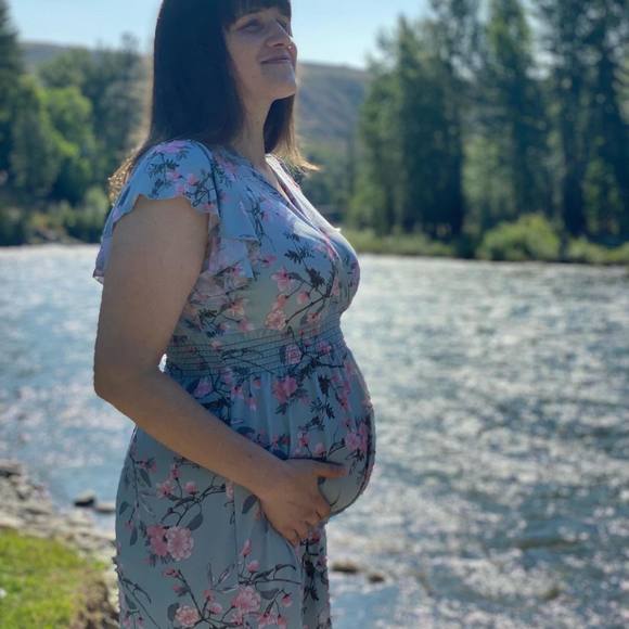 Meet your Posher, Olivia - Picture 1 of 1